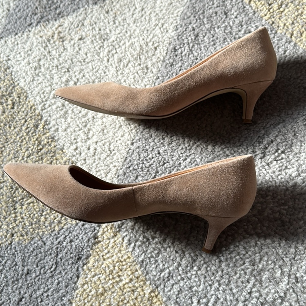 J. Crew Nude/Tan Pointed Toe Heels - Picture 3 of 5